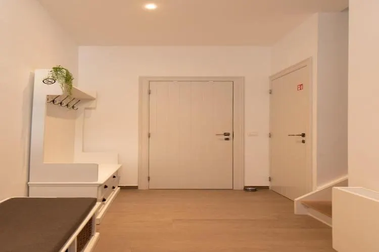 Pretty Apartment With Balcony Ostend
