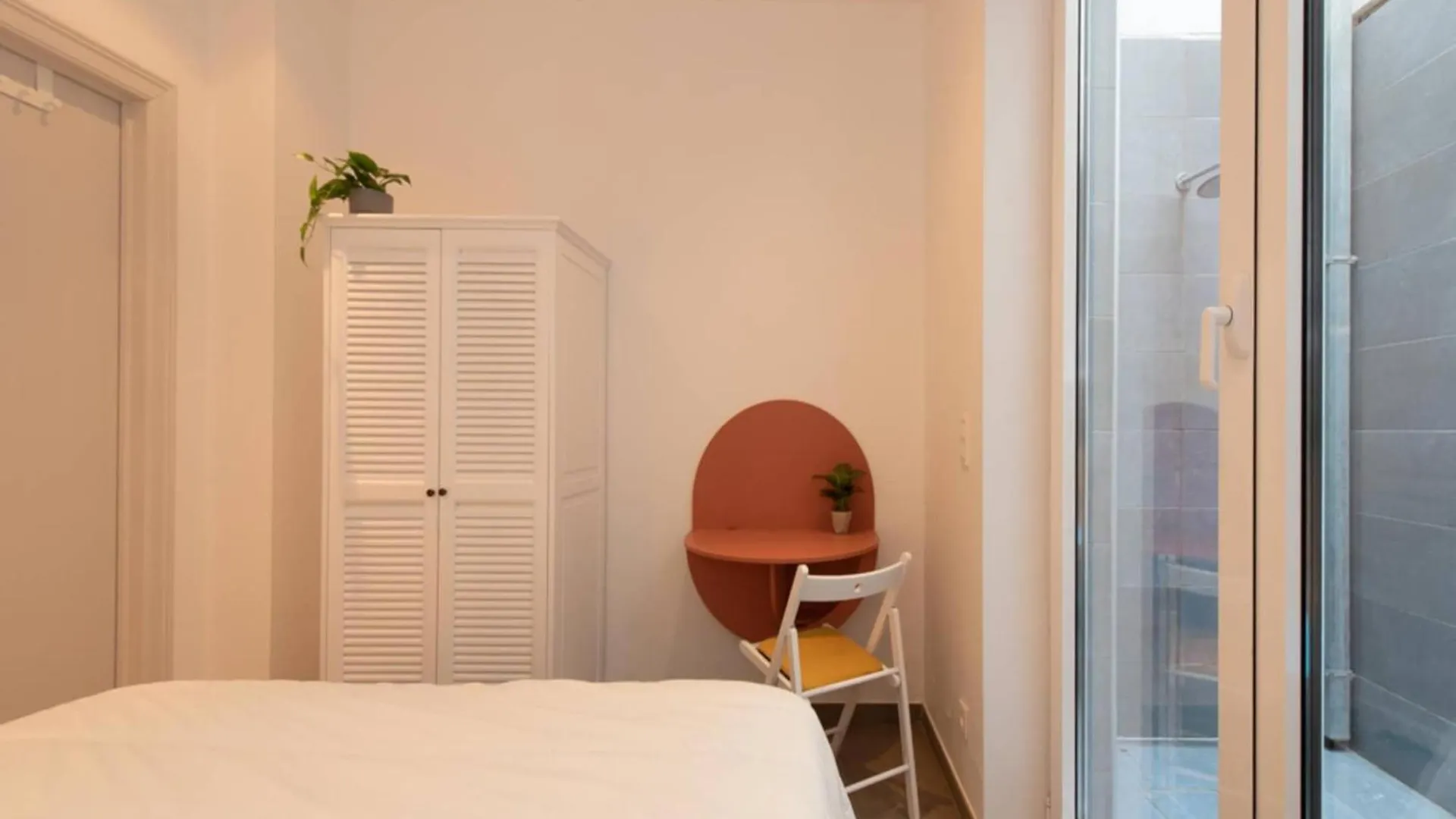 Pretty Apartment With Balcony Ostend